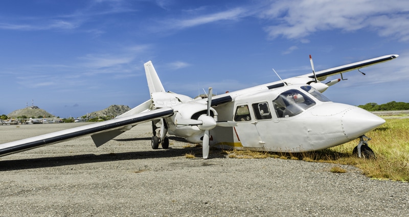 airplane crash on runway